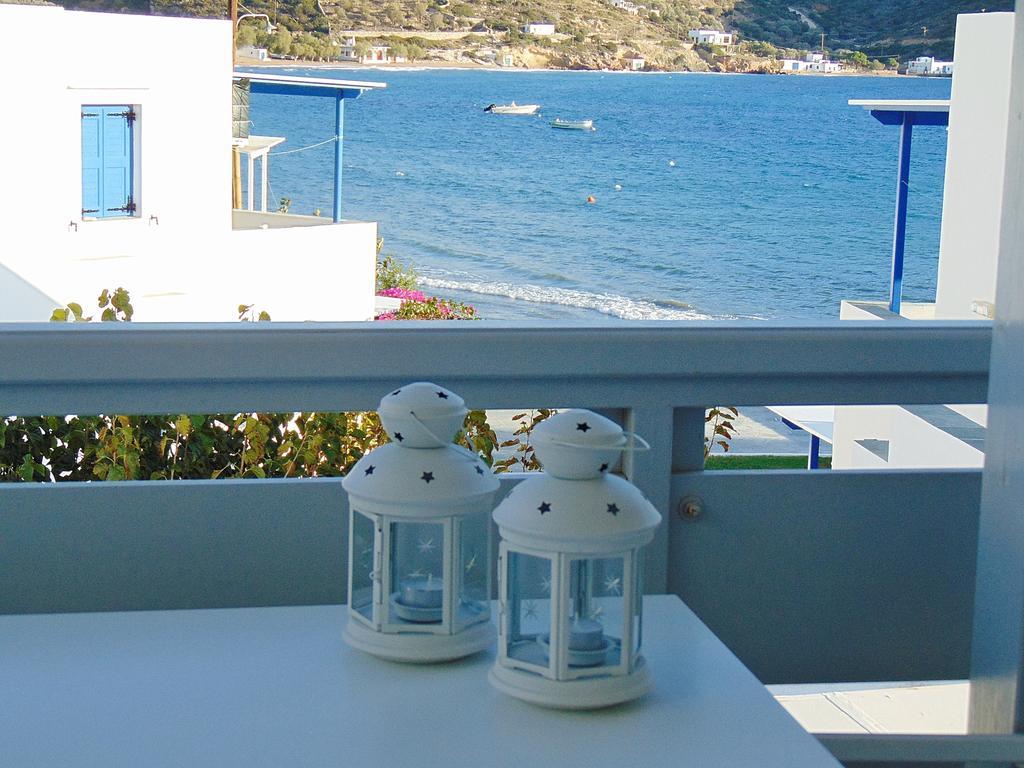 George'S Seaside Apartments Sifnos 바티 외부 사진
